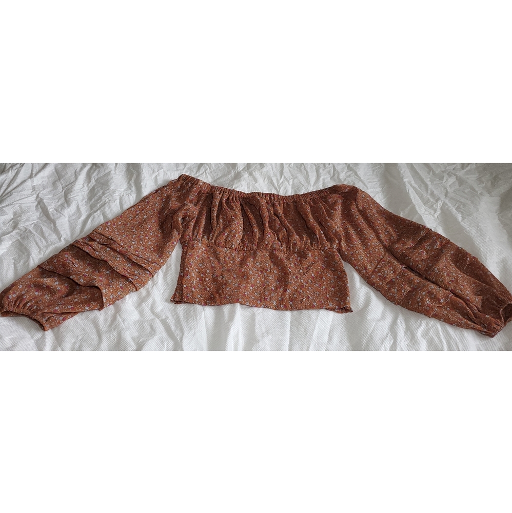 Astr the label | OFF THE SHOULDER CROPPED VOLUME SLEEVE TOP XS